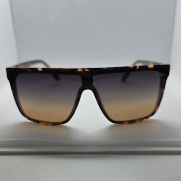 Quay Australia | Accessories | Quay Australia Tortoise  display picture 2